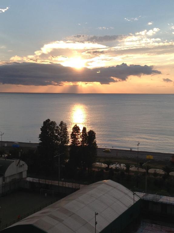 Mariam Sea Towers Appartement Batoemi Kamer foto